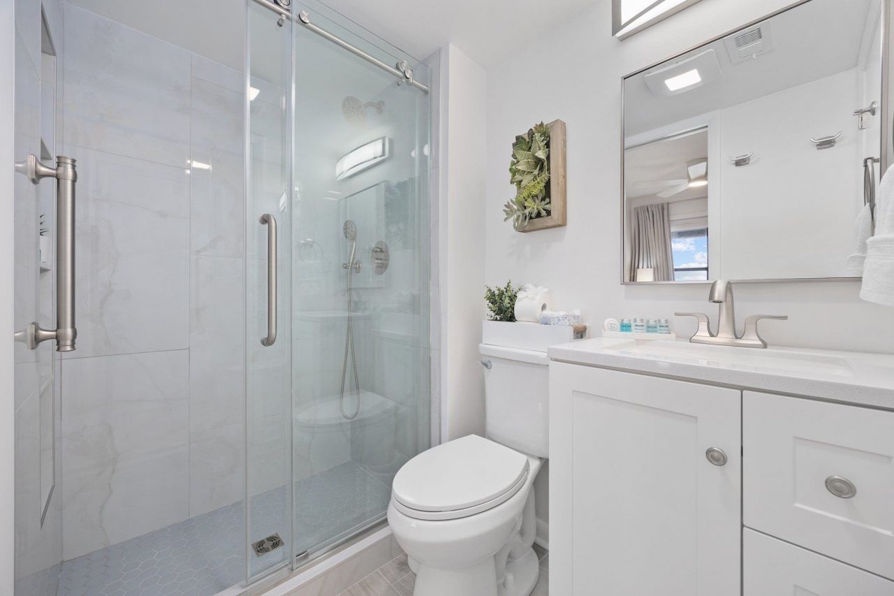 4000 N North Ocean Blvd. Photo 52