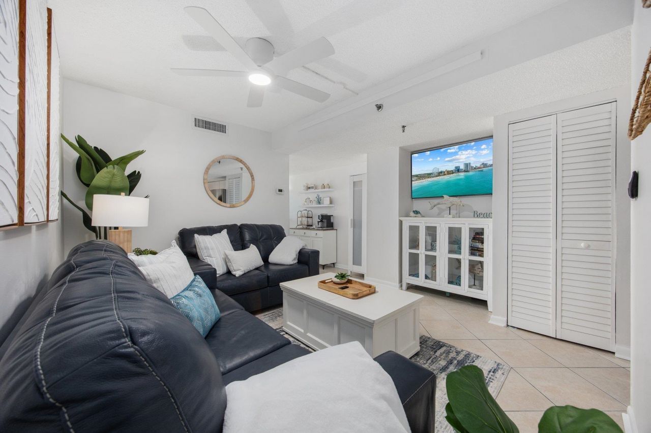 4000 N North Ocean Blvd. Photo 6