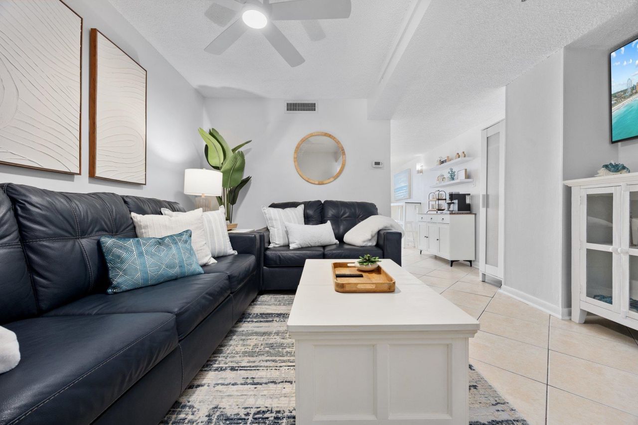 4000 N North Ocean Blvd. Photo 8