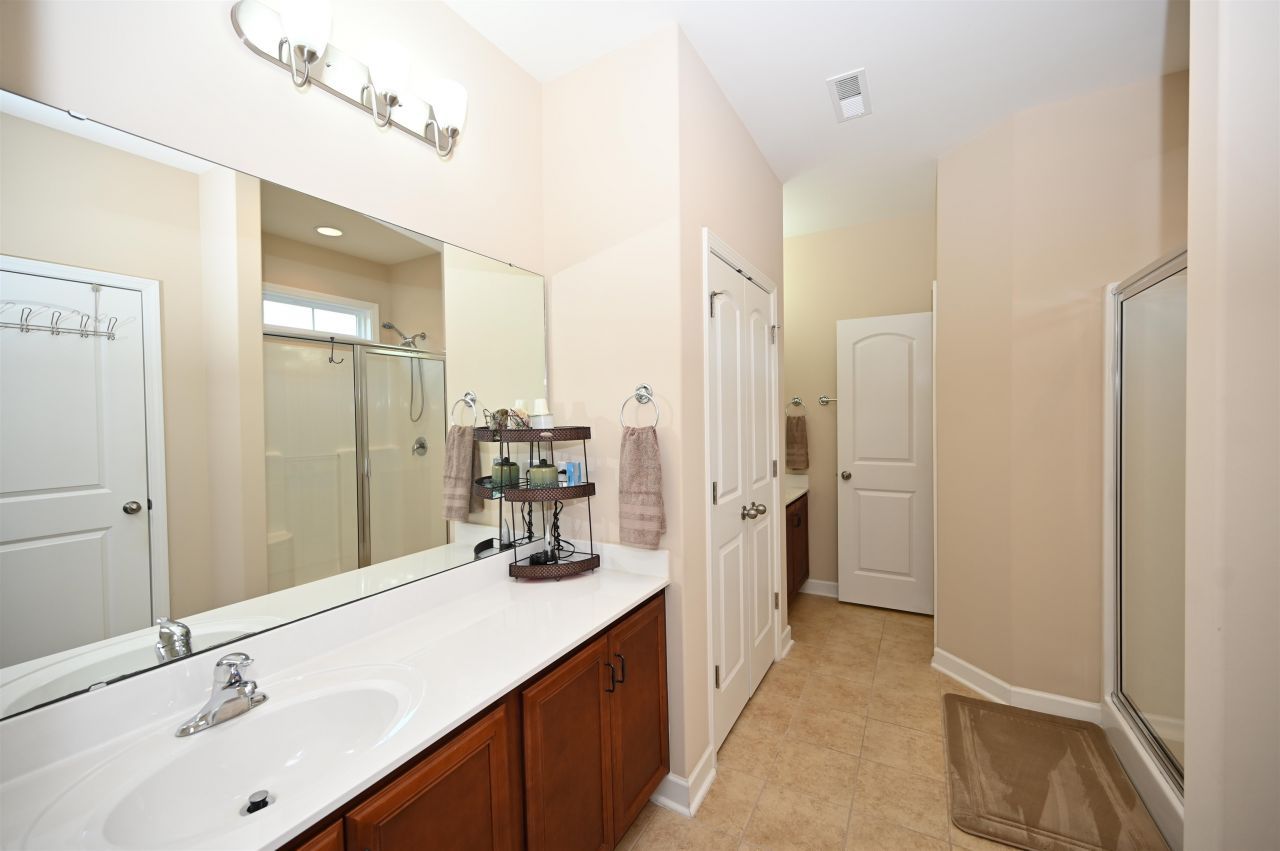 332 Moulton Dr. Photo 23