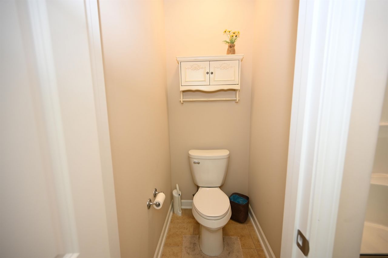 332 Moulton Dr. Photo 26