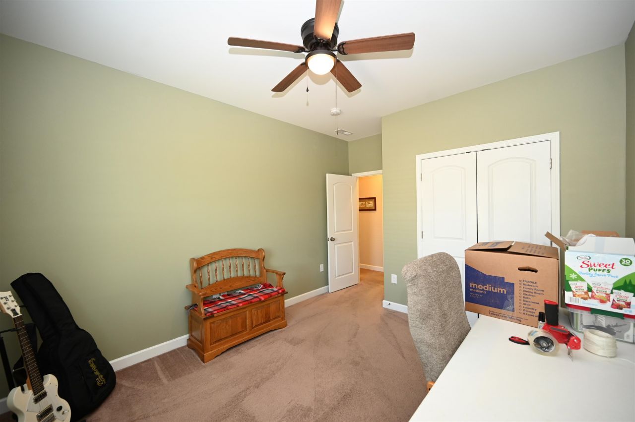 332 Moulton Dr. Photo 28