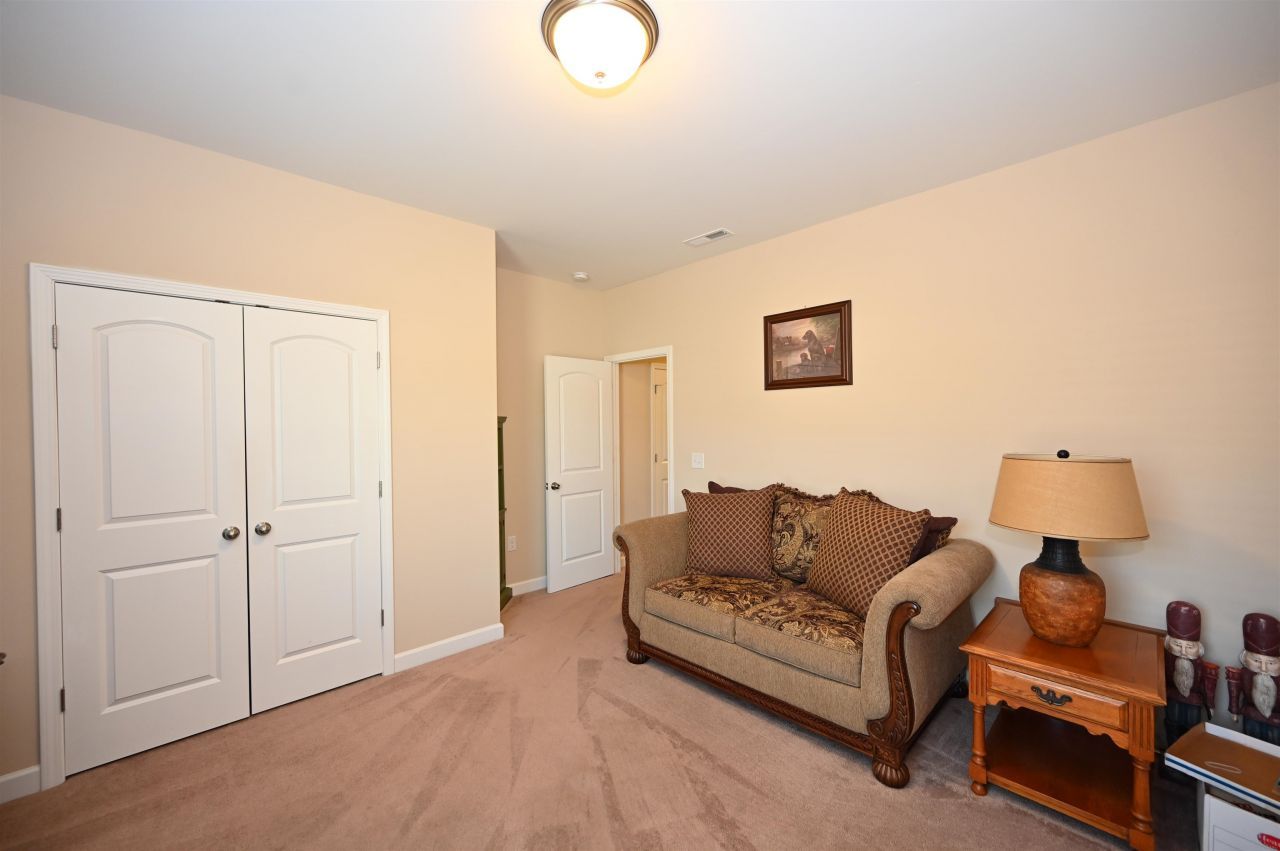 332 Moulton Dr. Photo 33