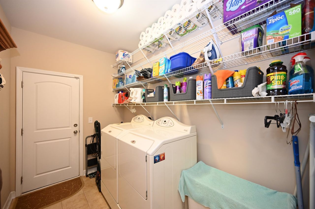 332 Moulton Dr. Photo 34