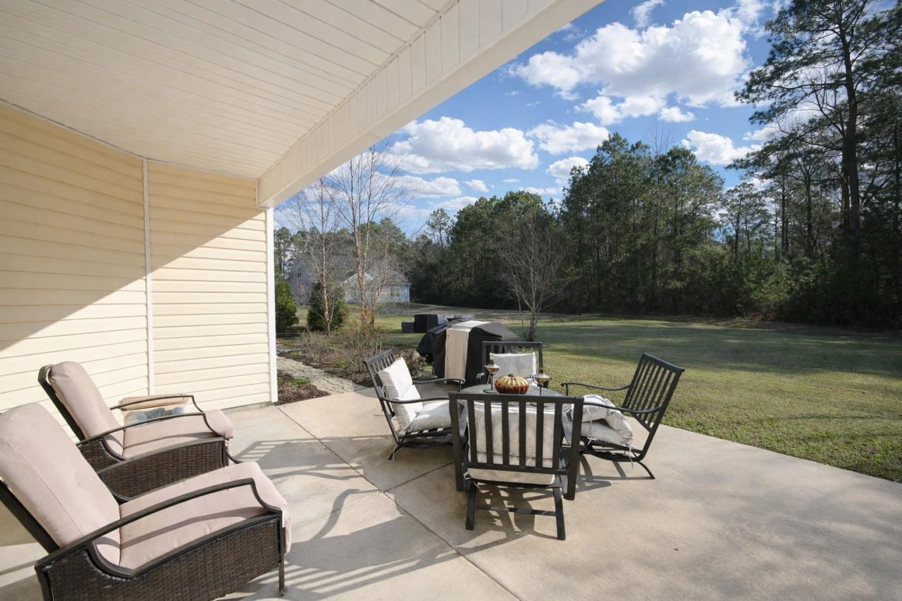 332 Moulton Dr. Photo 35