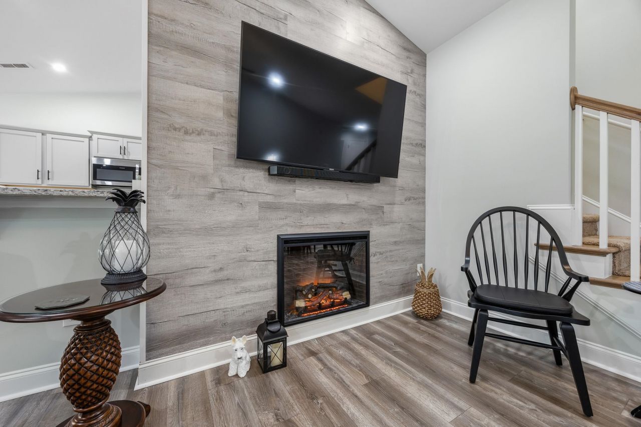 4177 Charleston Oaks Dr Photo 10