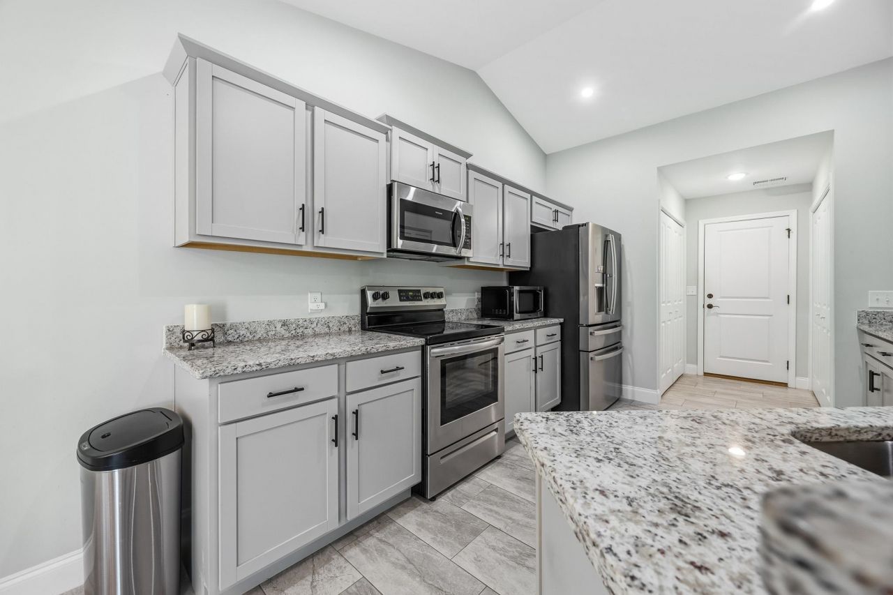 4177 Charleston Oaks Dr Photo 15