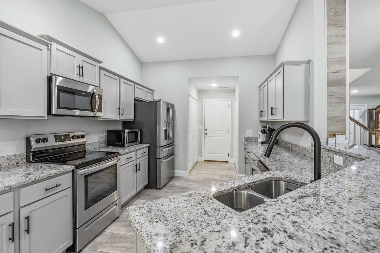 4177 Charleston Oaks Dr Photo 19