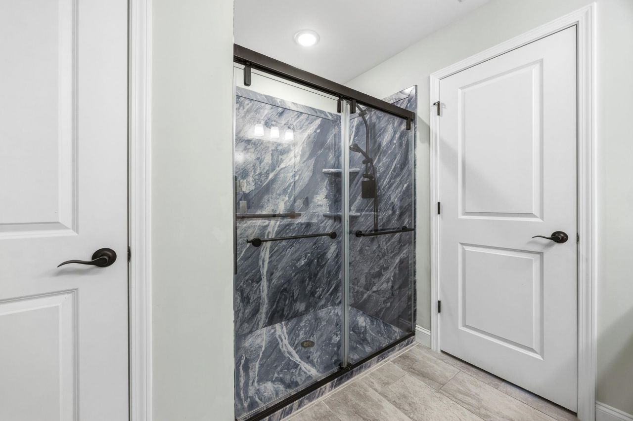 4177 Charleston Oaks Dr Photo 28