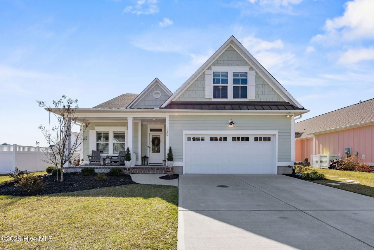 320 Lightning Bug Lane, Holly Ridge, NC 28445 Main Photo