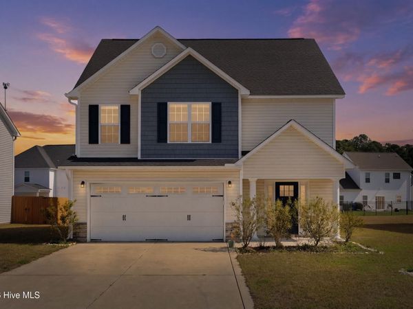 433 Nantucket Trail , Sneads Ferry, NC 28460