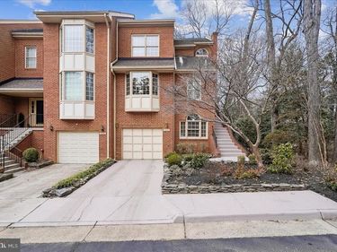 10243 ASPEN WILLOW DRIVE, FAIRFAX, VA 22032