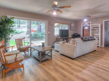 6323 Virginia Dr, Auburn, CA 95602 Photo