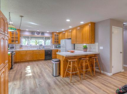 6323 Virginia Dr, Auburn, CA 95602 Photo