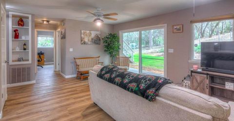 6323 Virginia Dr, Auburn, CA 95602 Photo