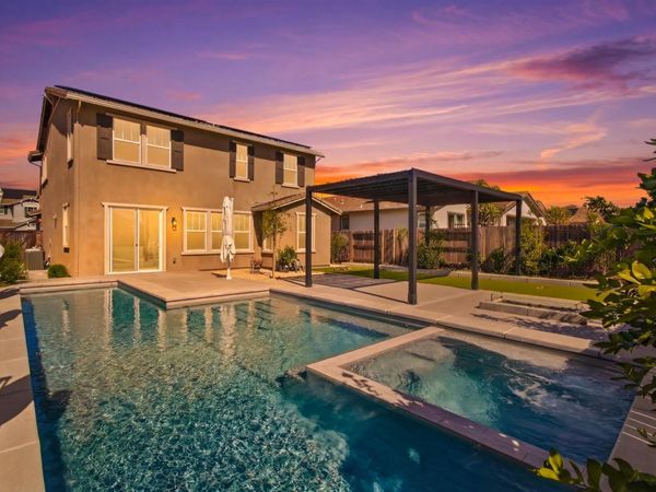 2883 Ridgecrest Dr, Lincoln, CA 95648