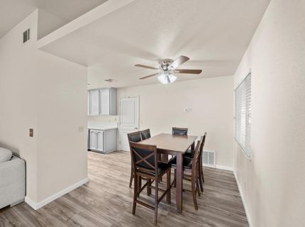 7579 Sunmore Ln, Sacramento, CA 95828 Photo