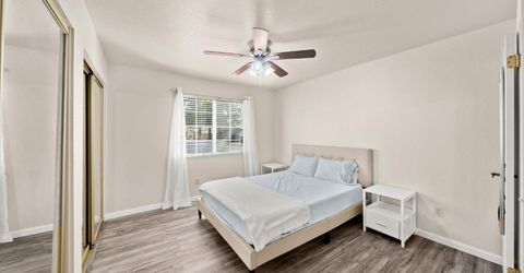 7579 Sunmore Ln, Sacramento, CA 95828 Photo