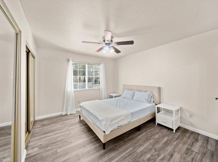 7579 Sunmore Ln, Sacramento, CA 95828 Photo