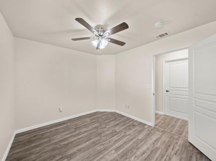 7579 Sunmore Ln, Sacramento, CA 95828 Photo