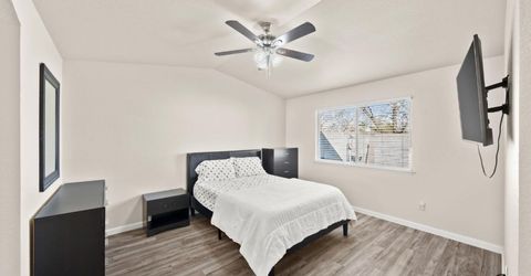7579 Sunmore Ln, Sacramento, CA 95828 Photo
