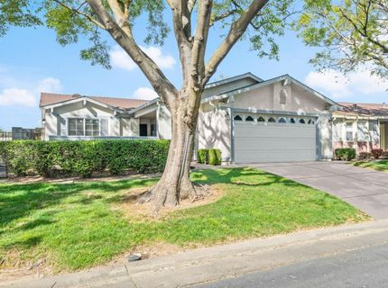 7579 Sunmore Ln, Sacramento, CA 95828 Photo