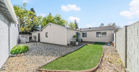7579 Sunmore Ln, Sacramento, CA 95828 Photo
