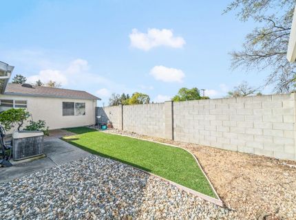 7579 Sunmore Ln, Sacramento, CA 95828 Photo