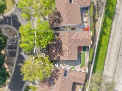 7579 Sunmore Ln, Sacramento, CA 95828 Photo