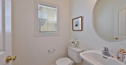 341 Anjou Cir, Sacramento, CA 95835 Photo