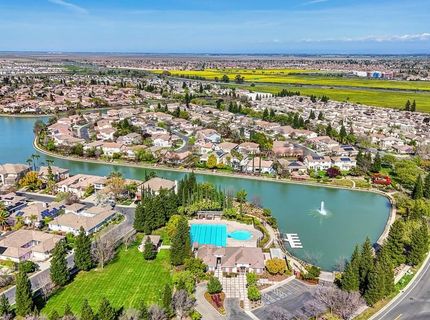 341 Anjou Cir, Sacramento, CA 95835 Photo