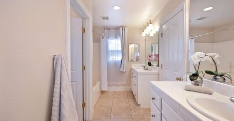 341 Anjou Cir, Sacramento, CA 95835 Photo