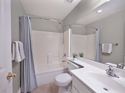 341 Anjou Cir, Sacramento, CA 95835 Photo