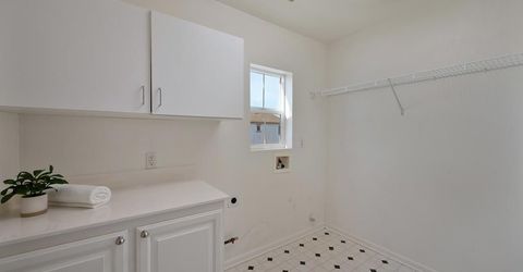 341 Anjou Cir, Sacramento, CA 95835 Photo