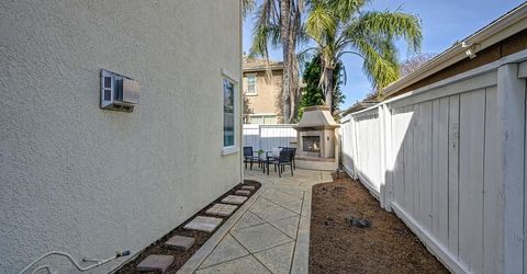 341 Anjou Cir, Sacramento, CA 95835 Photo