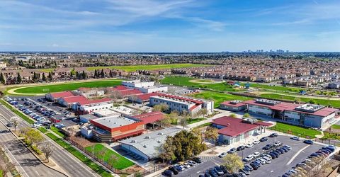 341 Anjou Cir, Sacramento, CA 95835 Photo