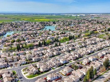 341 Anjou Cir, Sacramento, CA 95835 Photo