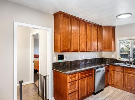 4568 9th Ave, Sacramento, CA 95820 Photo