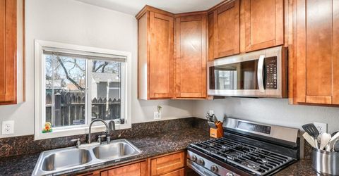 4568 9th Ave, Sacramento, CA 95820 Photo
