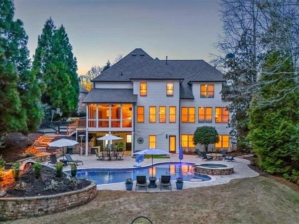 4027 Hickory Fairway Drive, Woodstock, GA 30188