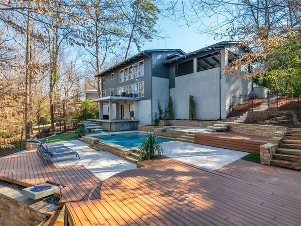 1304 Bernadette Lane NE, Atlanta, GA 30329