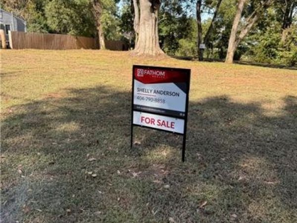 1461 Hawthorne Avenue SE, Smyrna, GA 30080