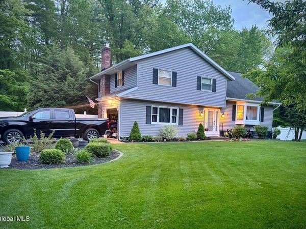 32 Guilder Place, Ballston Lake, NY 12019