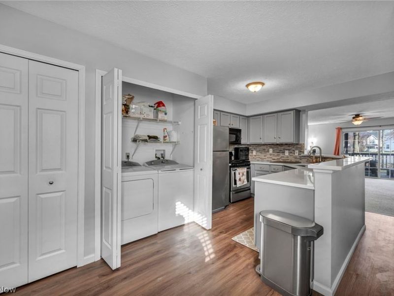 6707 Woodruff Court , Middleburg Heights, OH 44130 Photo 10