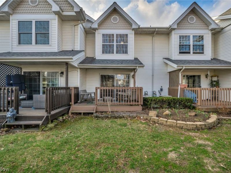 6707 Woodruff Court , Middleburg Heights, OH 44130 Photo 38