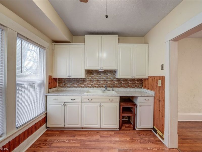 37948 Barnes Court , Willoughby, OH 44094 Photo 3