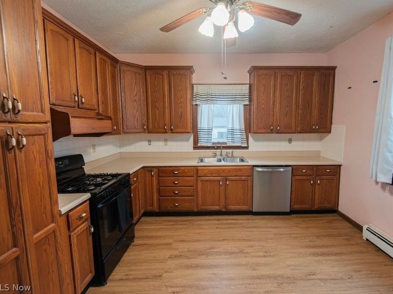 1195 S Johnson Road, Sebring, OH 44672 Photo 5