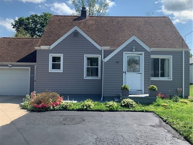 60 Renee Drive, Struthers, OH 44471 Photo 2