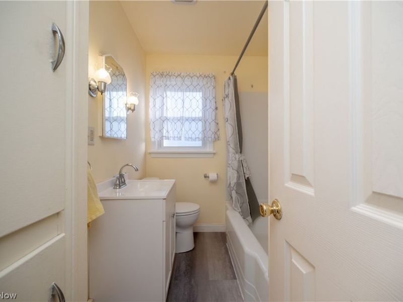 60 Renee Drive, Struthers, OH 44471 Photo 27