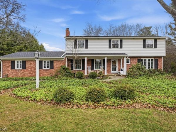 2033 Red Coach Road NW, North Canton, OH 44720